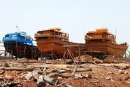 لنج‌ سازی سنتی در قشم جان دوباره گرفت/ یک فروند شناور چوبی وارد ناوگان گردشگری شد  