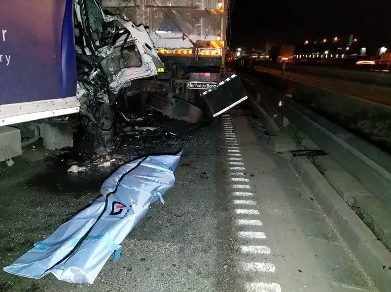 تصادف مرگبار کامیونت با کامیون