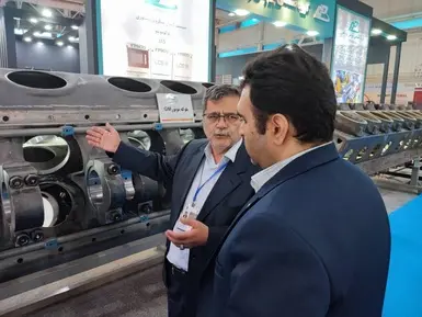 بازدید از غرفه شرکت پویش پژوهان