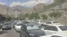 ترافیک نفس گیر جمعه های درکه و بی تفاوتی پلیس راهور و شهرداری