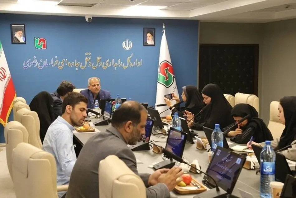 ۸۰۰ دستگاه اتوبوس بین شهری در خراسان رضوی کم داریم / در هفته دولت 80 طرح به بهره برداری می رسد