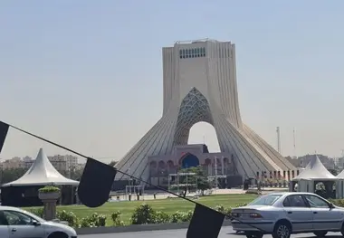 شهر و هویت آن را به سخره نگیریم