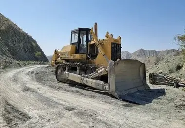 نوسازی ماشین آلات راهداری هرمزگان؛ خرید ۵ دستگاه لودر و ۴ دستگاه گریدر