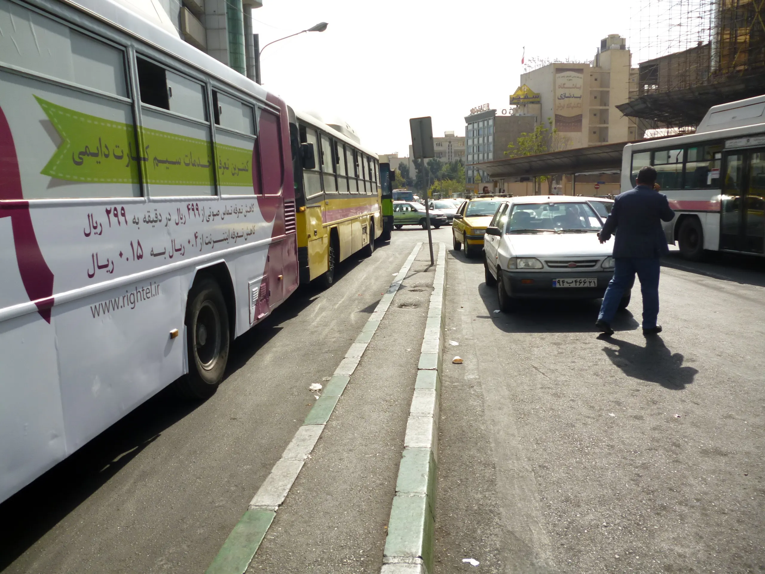  تعریض توقف اتوبوس‌های ایستگاه هفت تیر در میدان صادقیه