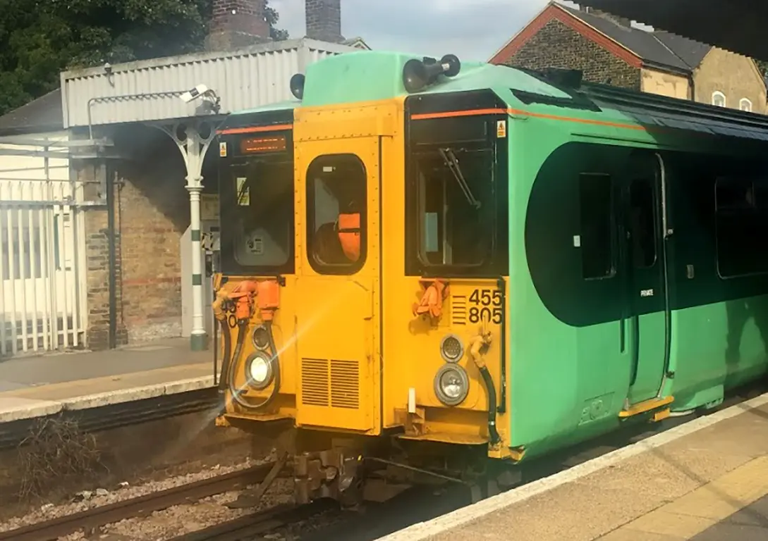 Southern Class 455 EMUs to be modified for PRM compliance