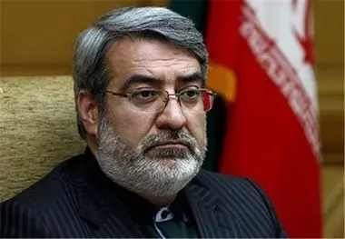 
بازدید وزیر کشور از مناطق زلزله‌زده سرپل ذهاب/ دستور برای افزایش امکانات و ارائه خدمات بهتر
