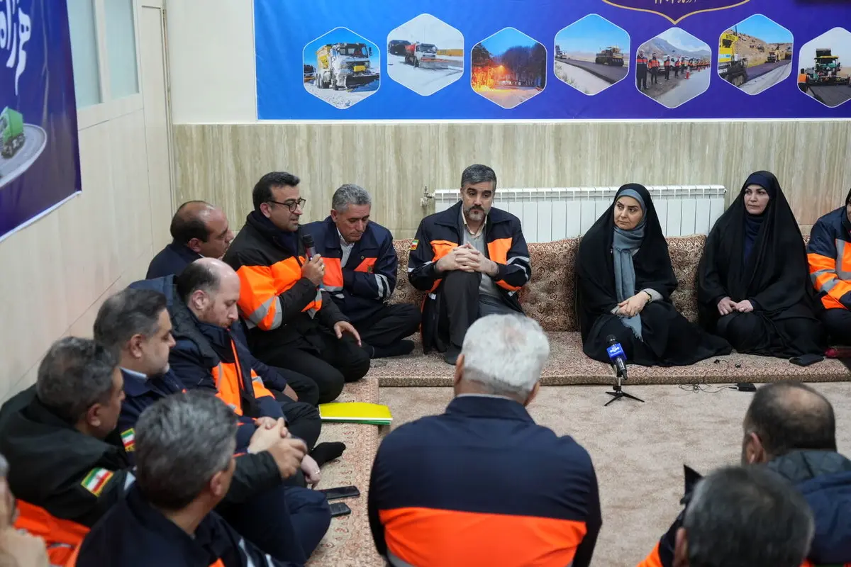 دیدار فرزانه صادق با راهداران گچسر