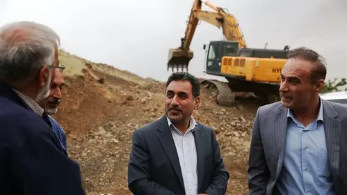 بازدید خیرالله خادمی از اتوبان کرج