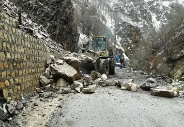مسافران در مسیر کوهستانی توقف نکنند

