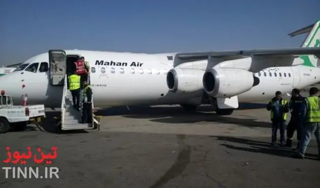 نقص فنی هواپیمای حامل خبرنگاران خارجی در فرودگاه مهرآباد / عکس
