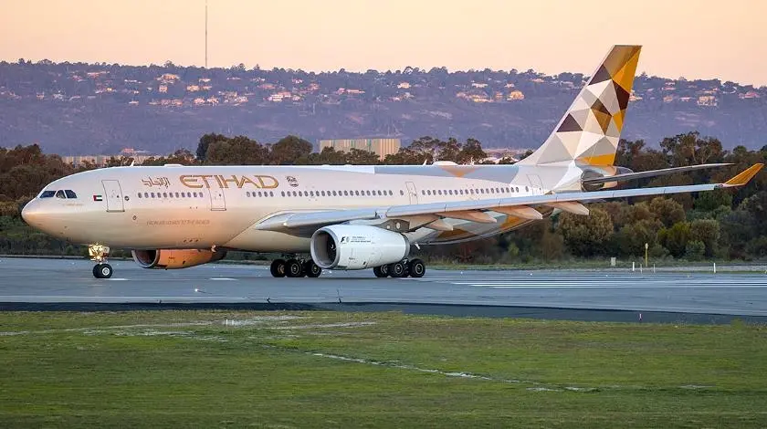 Etihad Airways Airbus A330 Engine Shuts Down in Flight