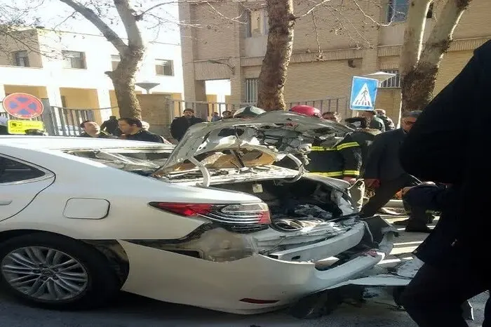 انفجار صندوق خودروی لکسوس در اصفهان