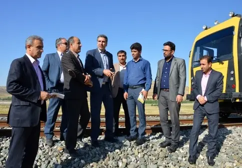 امکان سنجی و راه اندازی قطار حومه ای در مسیر شیراز – مرودشت
