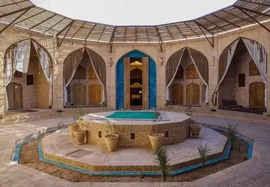معرفی کاروانسراهای مدور ایران