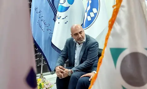  آیین امضای تفاهم نامه بین انجمن شرکت های حمل و نقل ریلی و شرکت بیمه معلم در حوزه بیمه تعهد پرداخت حقوق ورودی