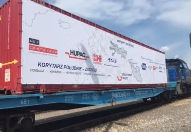 سفر 8روزه یک قطار باری آزمایشی از ایران به لهستان
