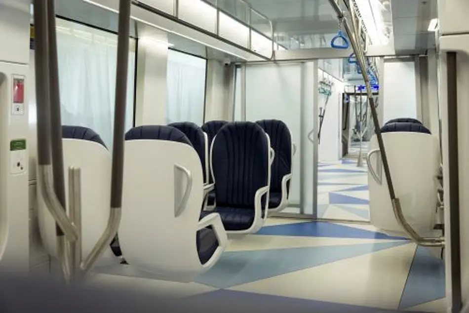  Dubai RTA inspects Alstom metro train mock-up 