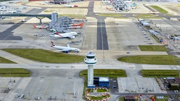 Gatwick Airport seeks permission to develop standby runway