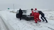 امدادرسانی به هموطنان گرفتار برف و کولاک