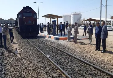 بهره برداری از جایگاه سوخت پاک در ایستگاه راه آهن قم