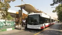 ورود ۷۵ متروباس تا پایان سال به پایتخت/ رونمایی از ۲ رام قطار در ایستگاه «مریم مقدس» تهران
