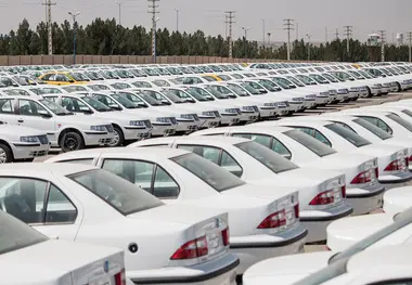 
موضوع احتکار خودرو منتفی است 