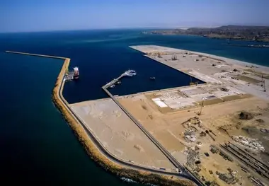 افزایش ۲۰۰ میلیون تنی ظرفیت بندری کشور با بندر مکران