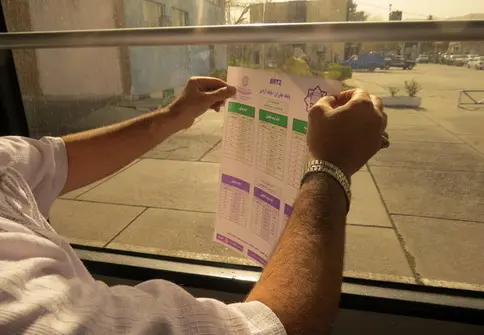 نصب جدول زمان‌بندی خطوط تندرو، در اتوبوس‌ها 