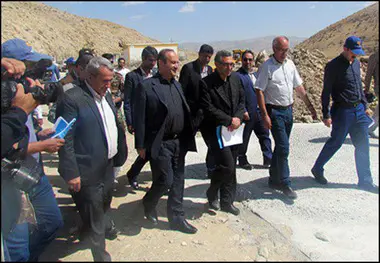 بازدید استاندار ایلام از پروژه های راهسازی ایلام- مهران