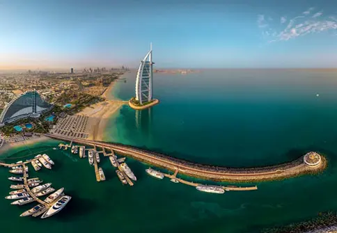 دوبی؛ عبور از «نفت فروشی» به «تجارت»