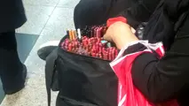 گزارشی از فعالیت دستفروشان متروی تهران زنان دستفروش در مترو