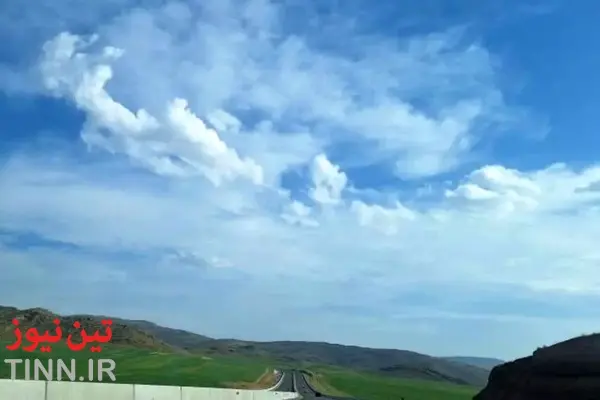 زیبایی آزادراه شیراز اصفهان در تابستان ۱۴۰۴؛ مناظری که شوق سفر را زنده می‌ کند (فیلم)