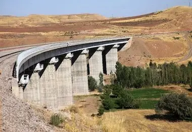 نگاهی به دستاوردهای راه‌آهن تهران-تبریز-بستان‌آباد 