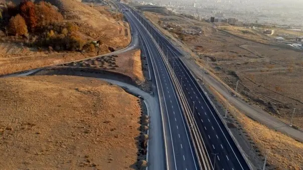 تزریق اعتبار جدید به بزرگراه تنکابن–الموت–قزوین | شتاب در تکمیل یکی از راهبردی ترین پروژه های شمال کشور