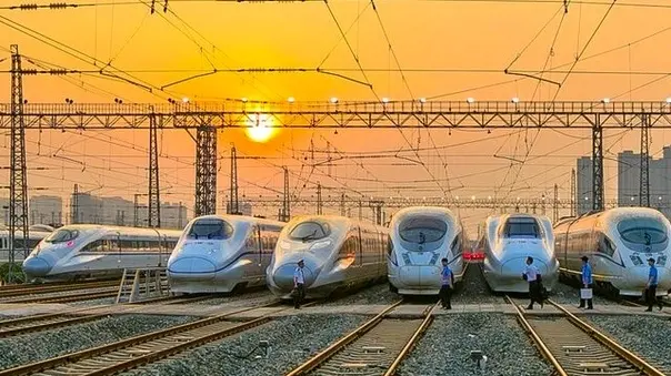 تلاش مهندسان چینی برای افزایش ایمنی و راحتی مسافران در قطارهای تندرو 