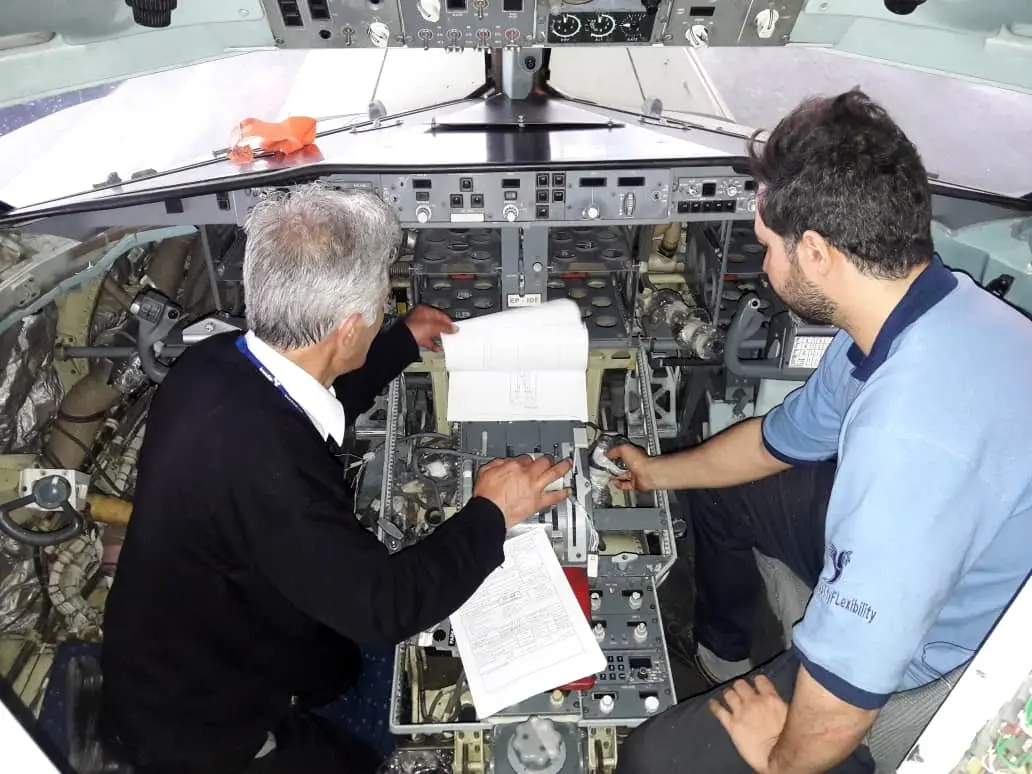 ارتقای سطح امنیت کابین خلبان هواپیمای فوکر F-100  توسط متخصصان «هما»