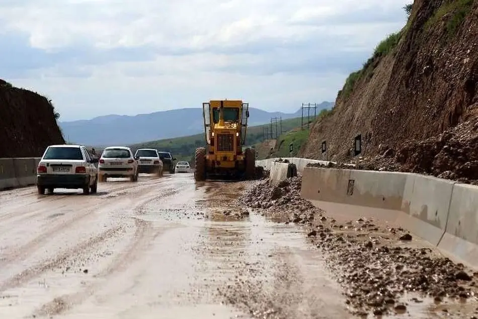 راه ارتباطی ۲۰ روستای سوادکوه بازگشائی شد