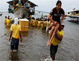 واژگونی قایق در فیلیپین حادثه ساز شد