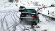 
برف راه ارتباطی ۱۰۰ روستای الیگودرز را مسدود کرد
