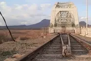 اتصال مسیر کوتاه راه آهن جلفا به نخجوان؛ شاهراه اتصال به بنادر گرجستان و بازارهای جهانی 
