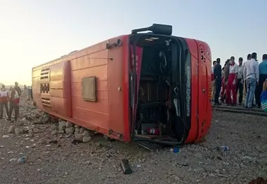 خودرو و جاده سهمی در علت واژگونی اتوبوس دانش آموزان هرمزگانی ندارند