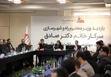 بازدید وزیر راه از ظرفیت های تولیدی مپنا لکوموتیو