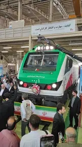 رونمایی از لوکوموتیو مپ ۳۰ در کارخانه مپنالوکوموتیو 