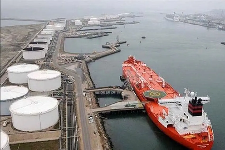بندر «سلخ» پایگاه تدارک سوخت ناوگان ملی کشتیرانی شد