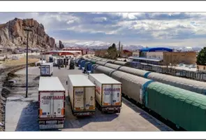 توسعه کریدورهای ترانزیتی و تقویت ارتباط با همسایگان، شاهراه تحقق شعار سال است