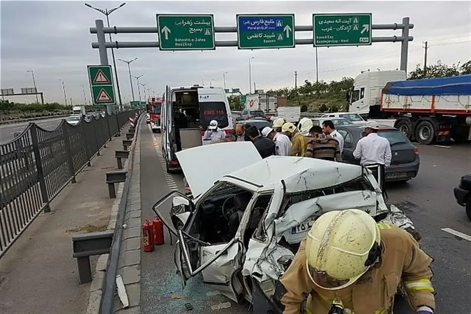 عدم رسیدگی به بزرگراه آزادگان قربانی می گیرد