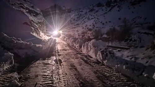 راهداری زمستانی در تفتان سیستان 