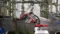 تصادف قطار با کامیون در ژاپن + عکس
