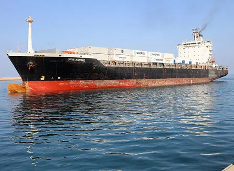 پهلوگیری کشتی حامل دومین محموله تجهیزات خریداری شده در بندر شهید بهشتی چابهار