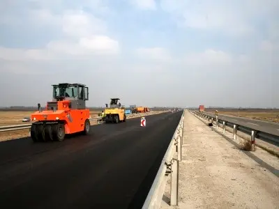 توسعه زیرساخت های حمل و نقلی آذربایجان غربی موثر بر ترانزیت است